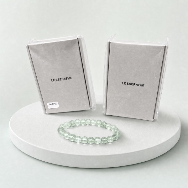 LE SSERAFIM Transparent Light Green Beaded Bracelet Gift Set